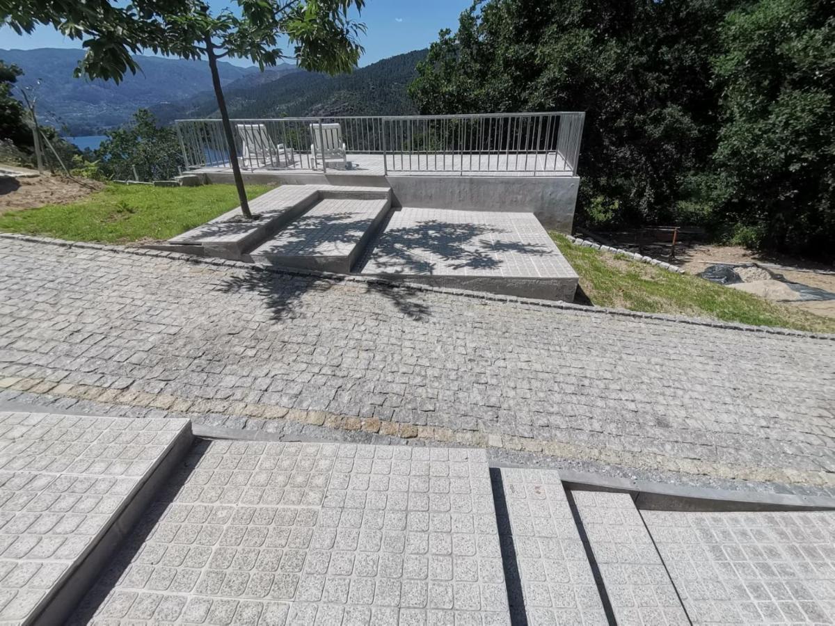 Sousa Horizonte - Louredo Vieira do Minho Luaran gambar